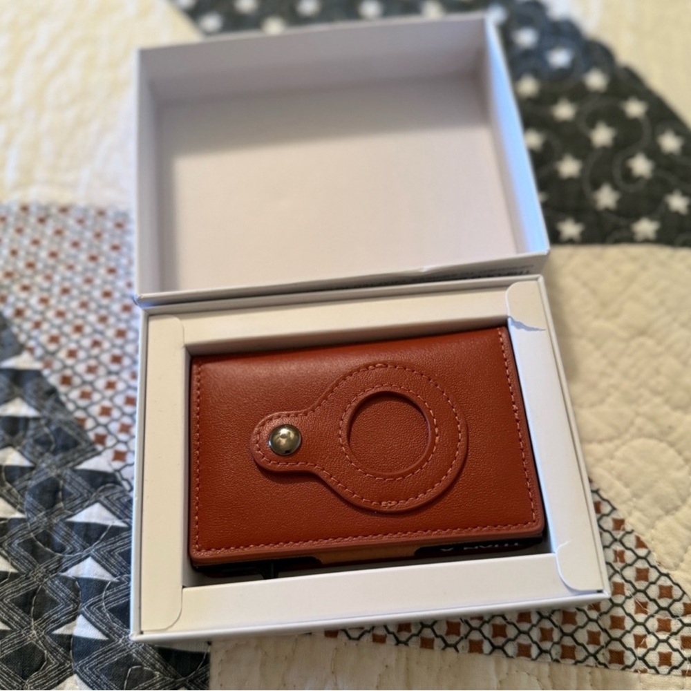 Titan x Leather Wallet/Car Holder with AirTag holder